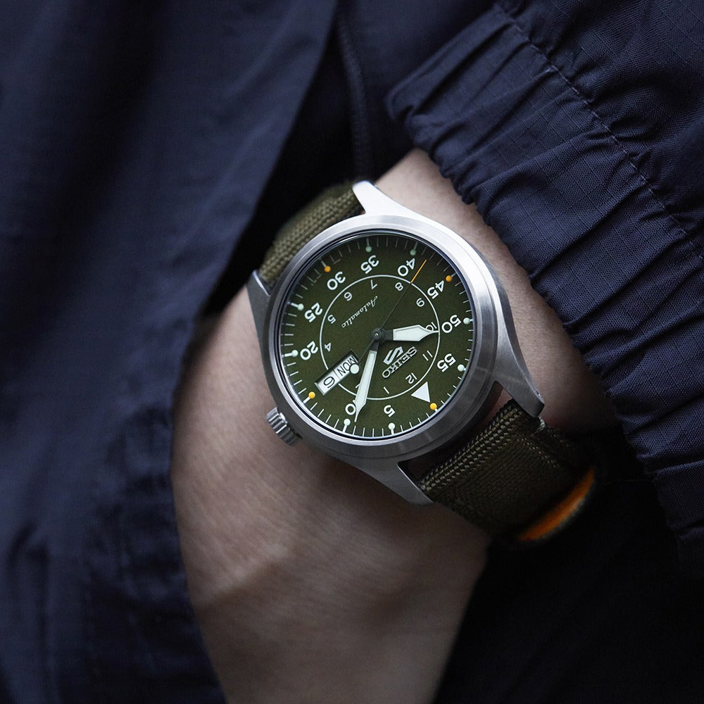 SEIKO 5 SPORTS FIELD AUTOMATIC WATCH – 39.4MM GREEN DIAL GREEN NYLON STRAP