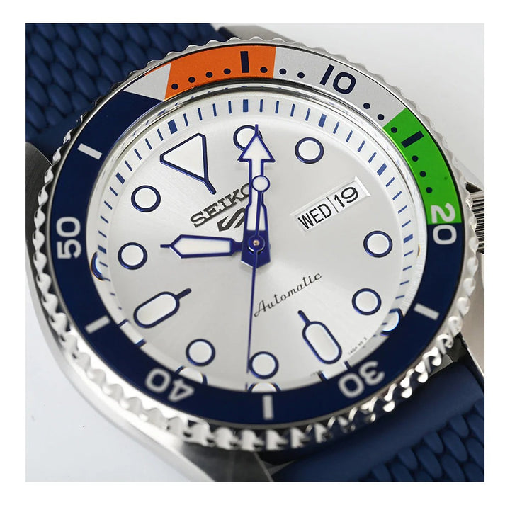 SEIKO 5 SPORTS INDIA LIMITED EDITION AUTOMATIC WATCH – 42.5MM IVORY WHITE DIAL STEEL BRACELET