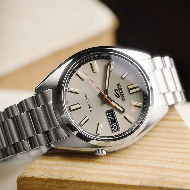SEIKO 5 SPORTS SNXS COMPACT AUTOMATIC WATCH – 37.4MM IVORY DIAL STEEL BRACELET
