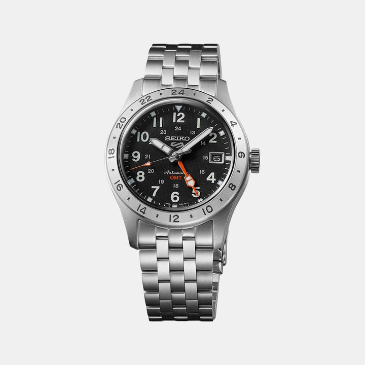 SEIKO 5 SPORTS FIELD GMT AUTOMATIC WATCH – 39.4MM BLACK ARABIC NUMERAL DIAL ORANGE GMT HAND STEEL BRACELET