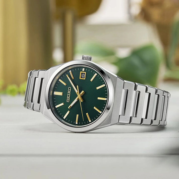 SEIKO DISCOVER MORE QUARTZ WATCH – 38.9MM GREEN SUNRAY DIAL SAPPHIRE CRYSTAL STEEL BRACELET