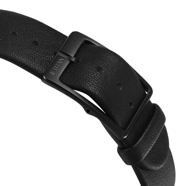 Titan Edge Ultra Slim 40.5mm Black Dial Sapphire Crystal Leather Strap Men&