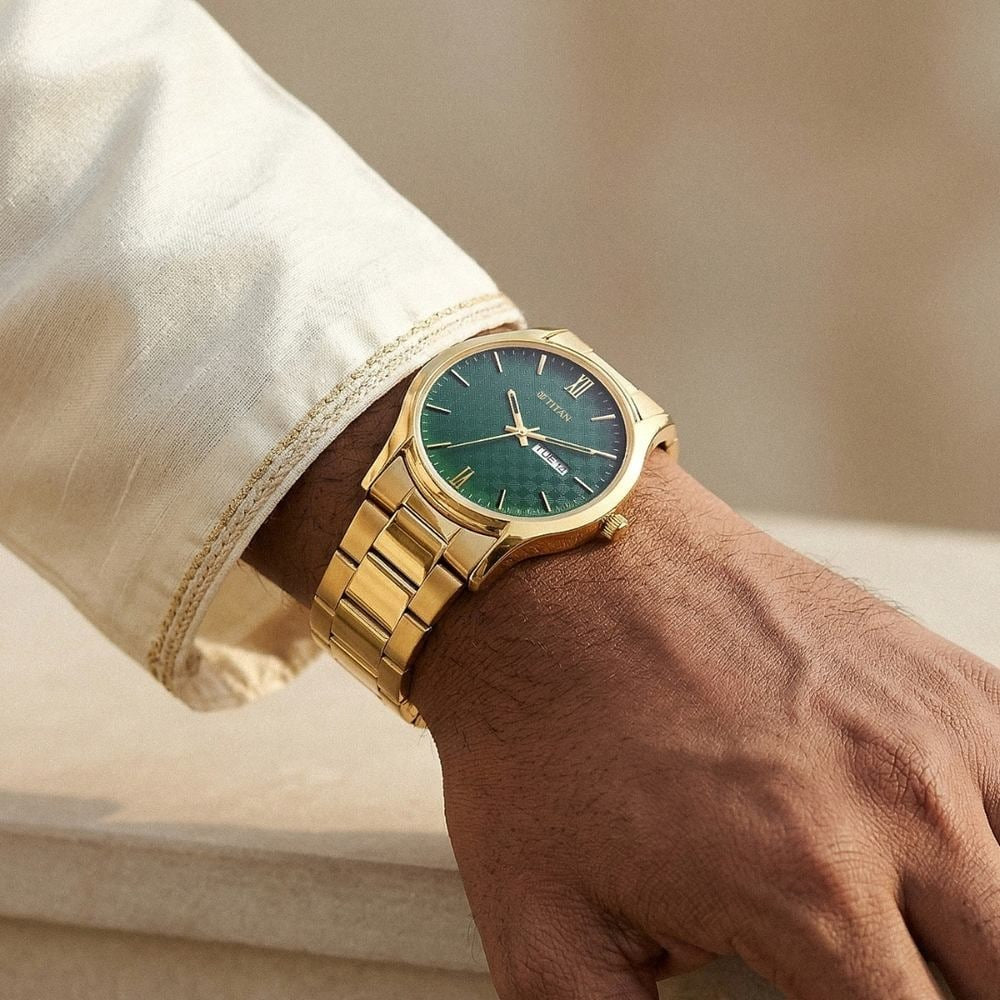 Titan Karishma Regal Classic 40mm Green Dial Day Date Gold Stainless Steel Bracelet Men&
